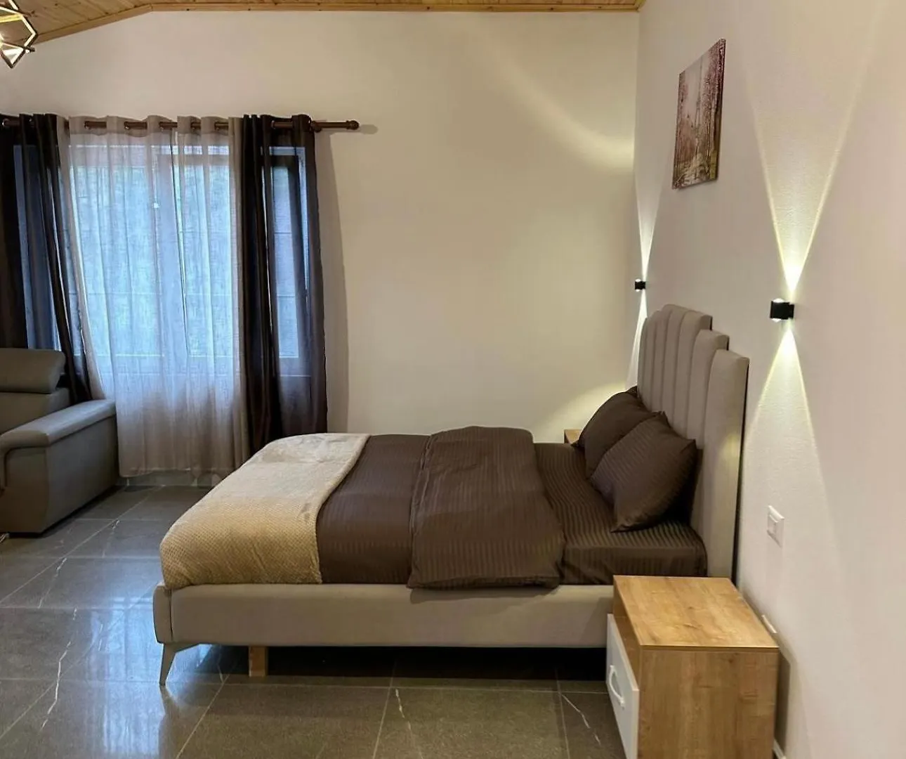 Qyteza Guest House & Camping Shkoder