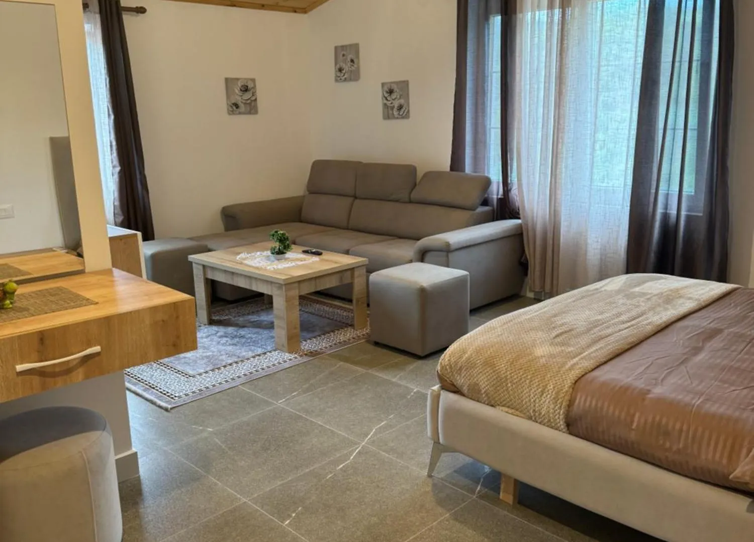 Qyteza Guest House & Camping Shkoder